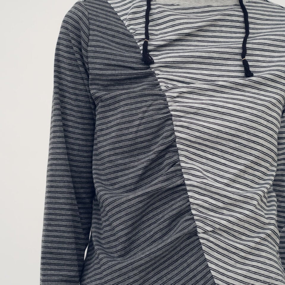 條紋拼接細褶上衣