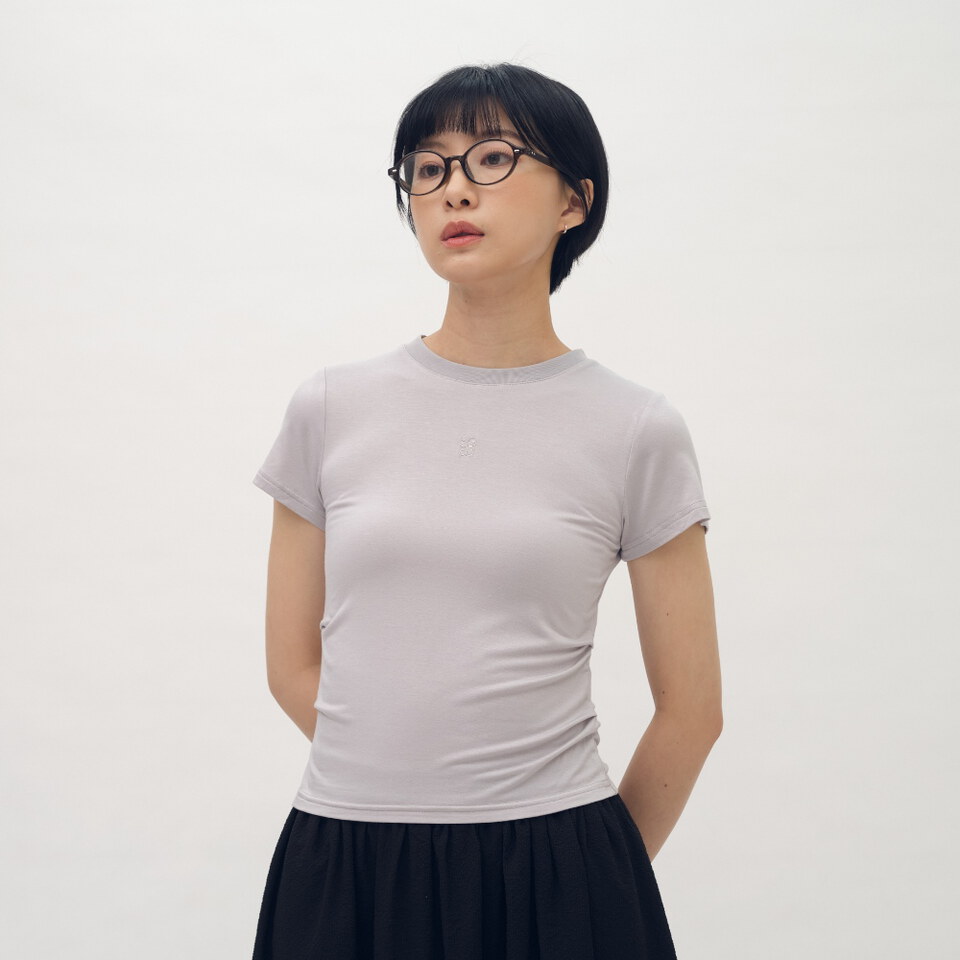 SAA0043-261 抓褶修身柔彈TEE