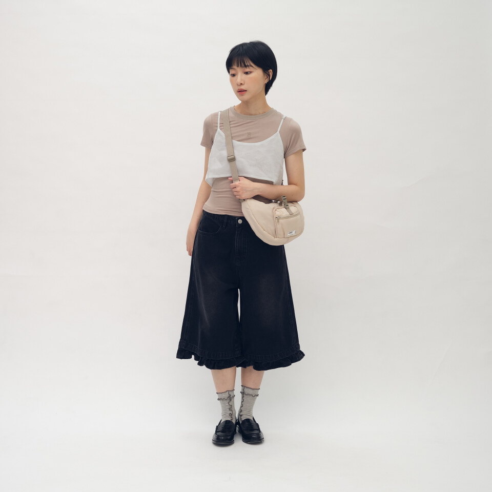 抓褶修身柔彈TEE