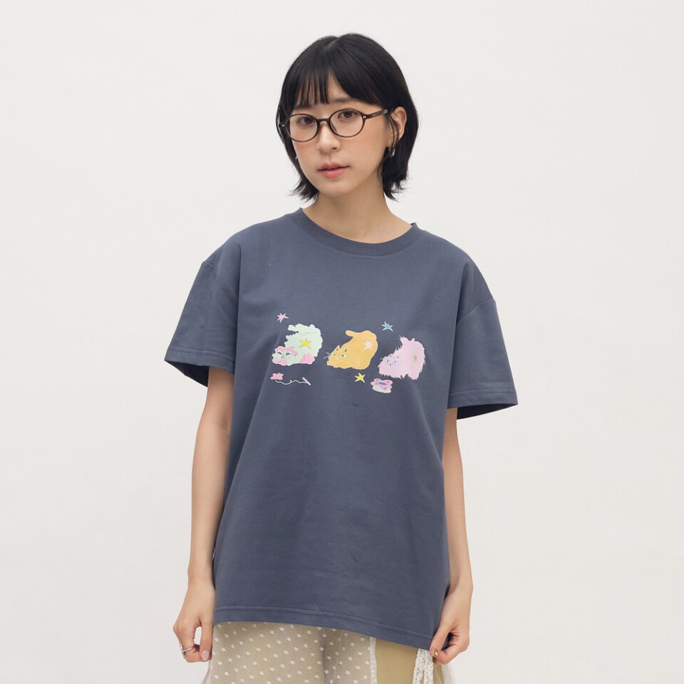 貓貓翹屁股寬鬆TEE