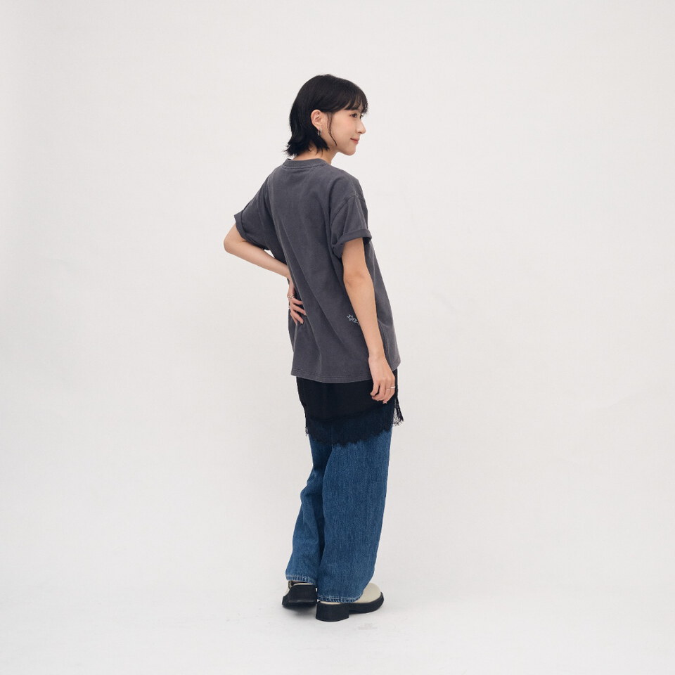 SAAKO 刺繡寬鬆水洗tee