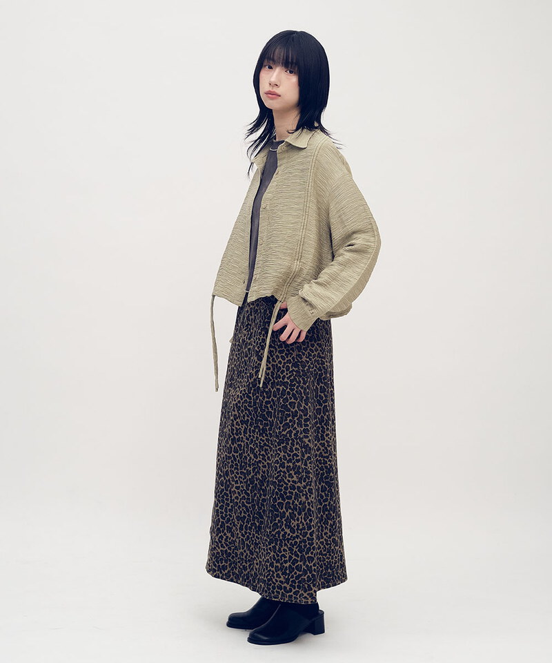 短版壓紋抽繩襯衫