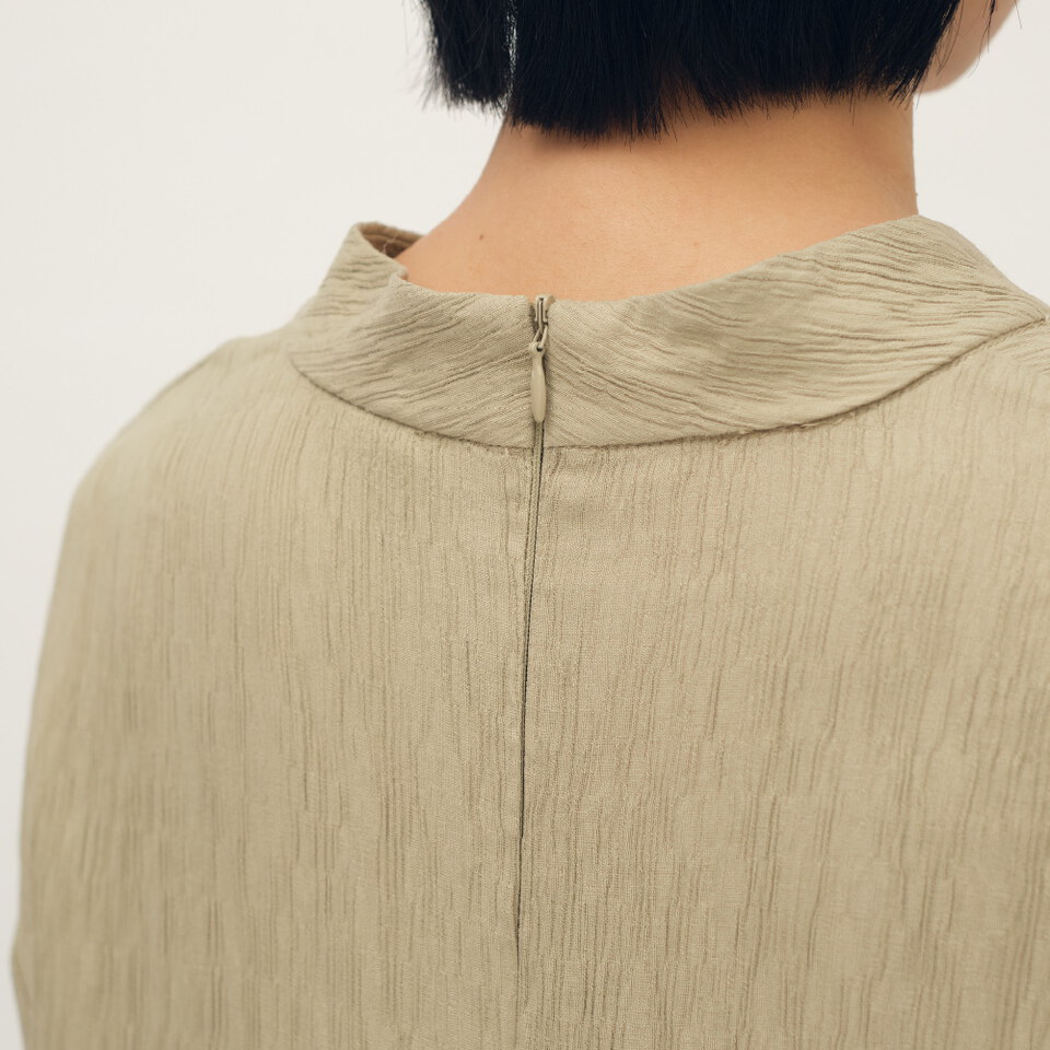 壓紋魚尾下擺洋裝