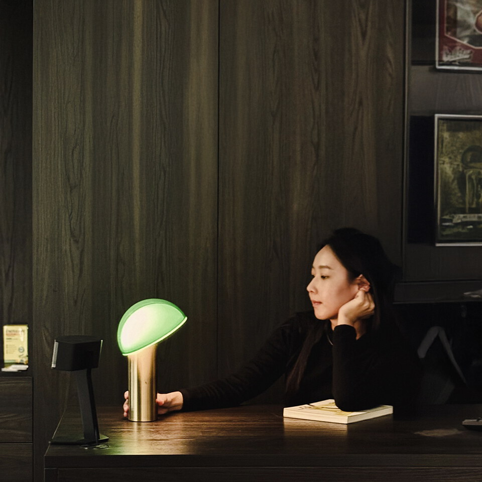 Ovalo 銀行家桌燈