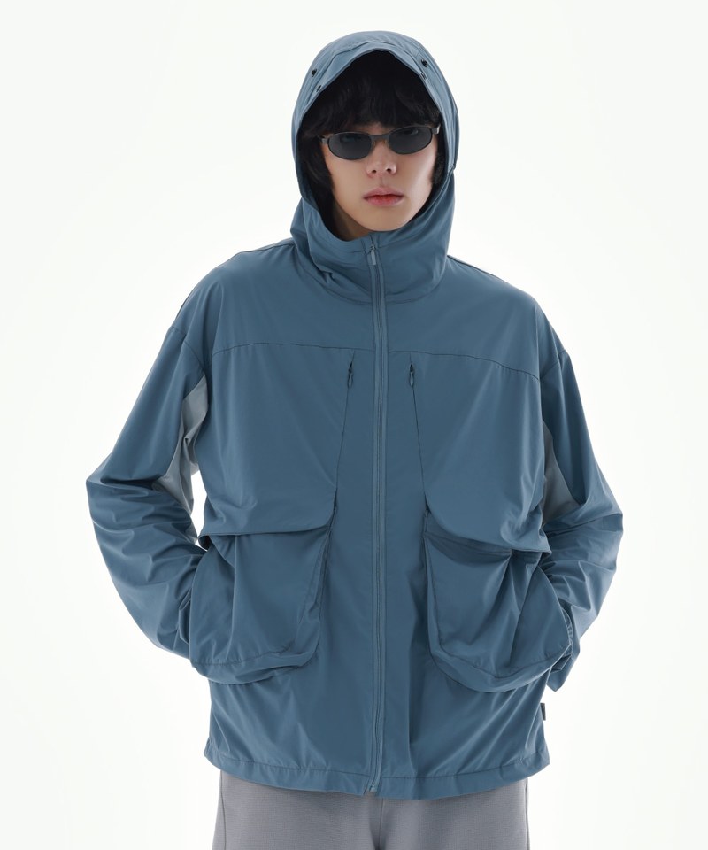 連帽外套 Paneled Lightweight Jacket