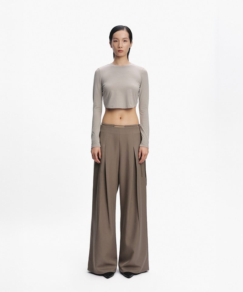 短版弧形上衣 Curved Hem Top