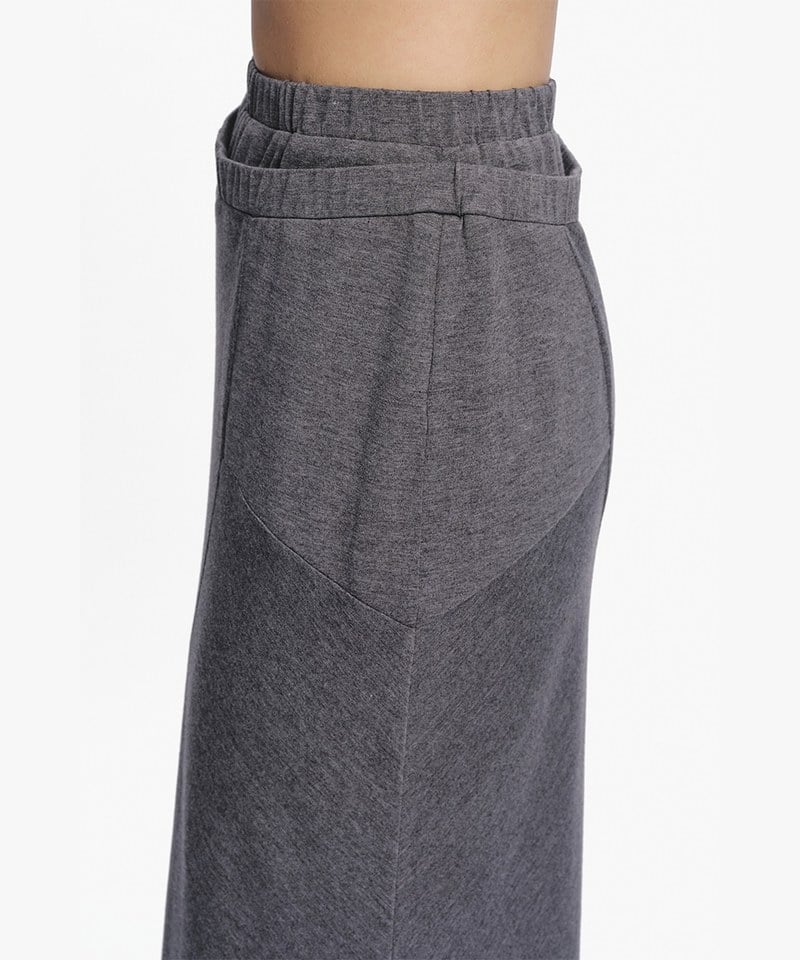 不對稱魚尾裙 Asymmetric Construction Skirt
