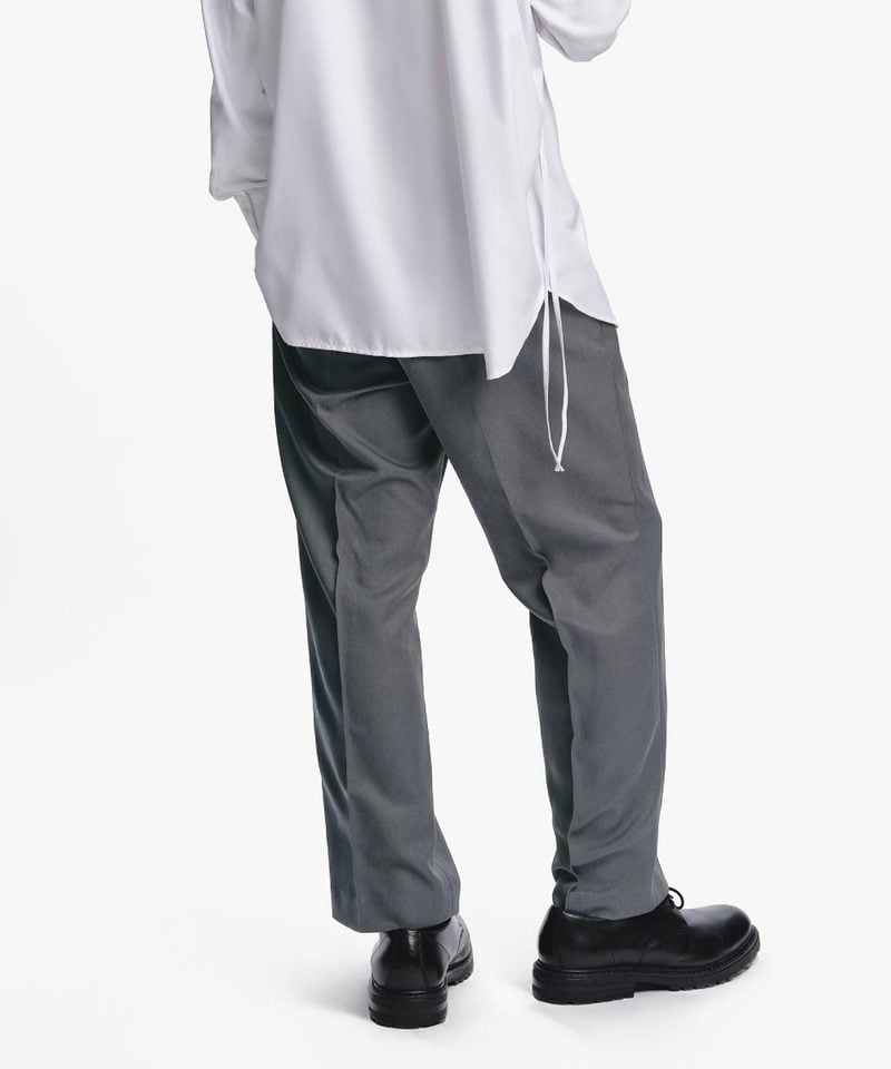 雙片剪裁錐形褲 Tapered Pants