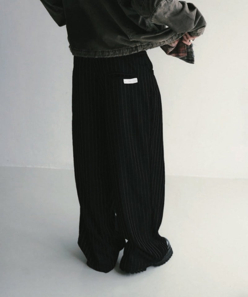 SNS1621-252 寬鬆條紋西褲 Pleated Dark Stripe Wide Trousers