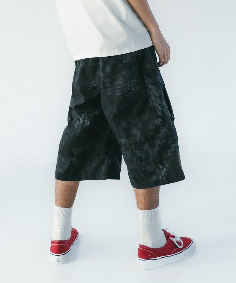 SNS1713-252 蛇紋工裝短褲 Snake Print Carpi Pants