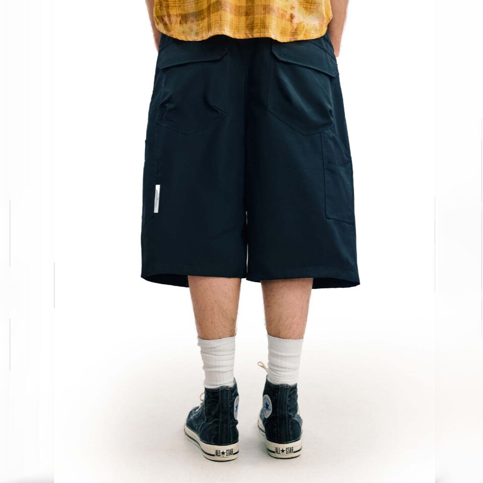 寬版斜紋短褲 Wide Cut Twill Shorts