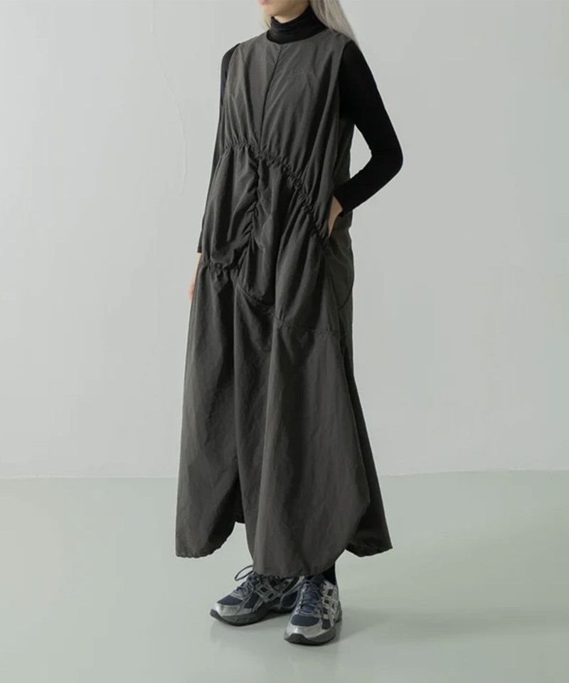 荷葉邊連身裙 Irrgular Elastic Ruffle Dress