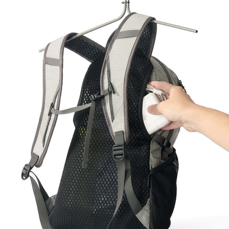 日用後背包 ROMING13 BACKPACK