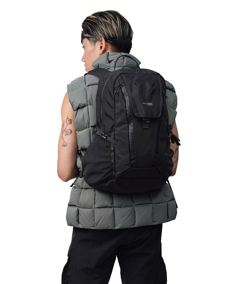 SSN9963-241 後背包 ST26 TRAVEL BACKPACK