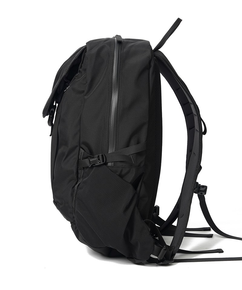 SSN9963-241 後背包 ST26 TRAVEL BACKPACK