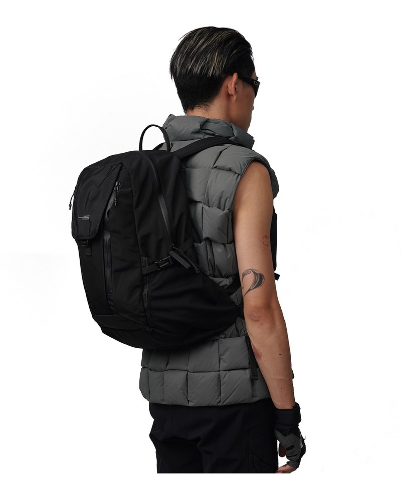 SSN9963-241 後背包 ST26 TRAVEL BACKPACK