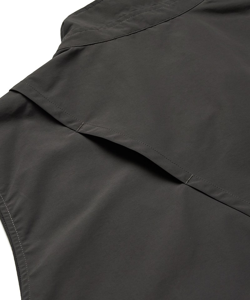 多口袋背心 Multi-Pockets Vest