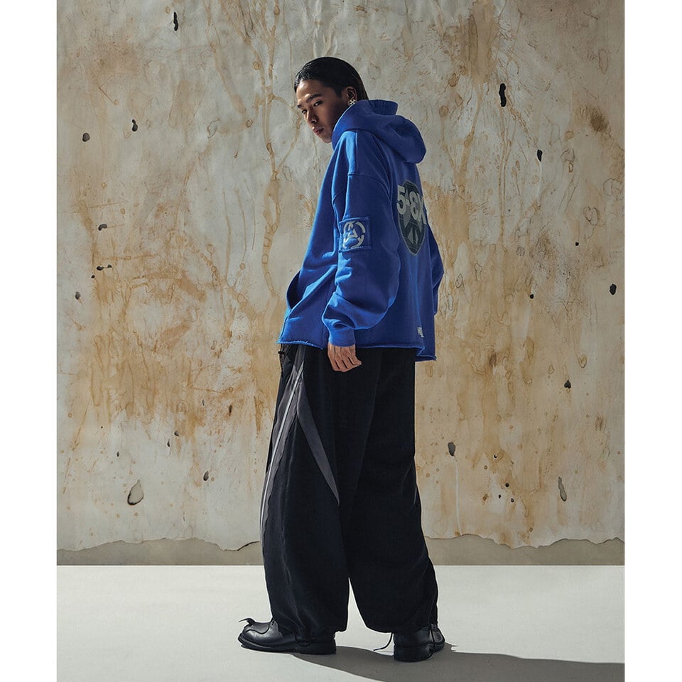 WOS0129-252 短版連帽上衣 4:02 HOOKS  5-3X CROPPED HOODIE