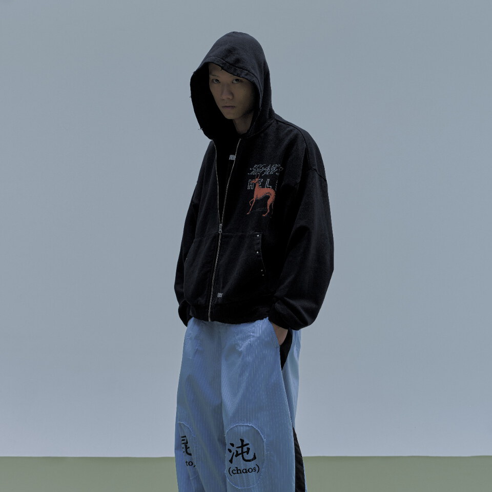 WOS1108-262 圖騰連帽外套 7:20