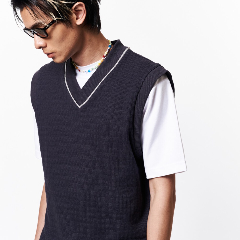 WTNC9947-262 滾邊背心 V NECK VEST