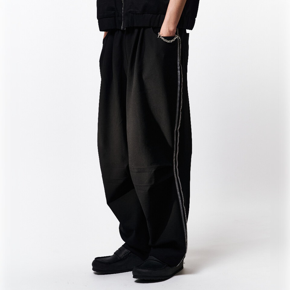 休閒長褲 TRACK PANTS