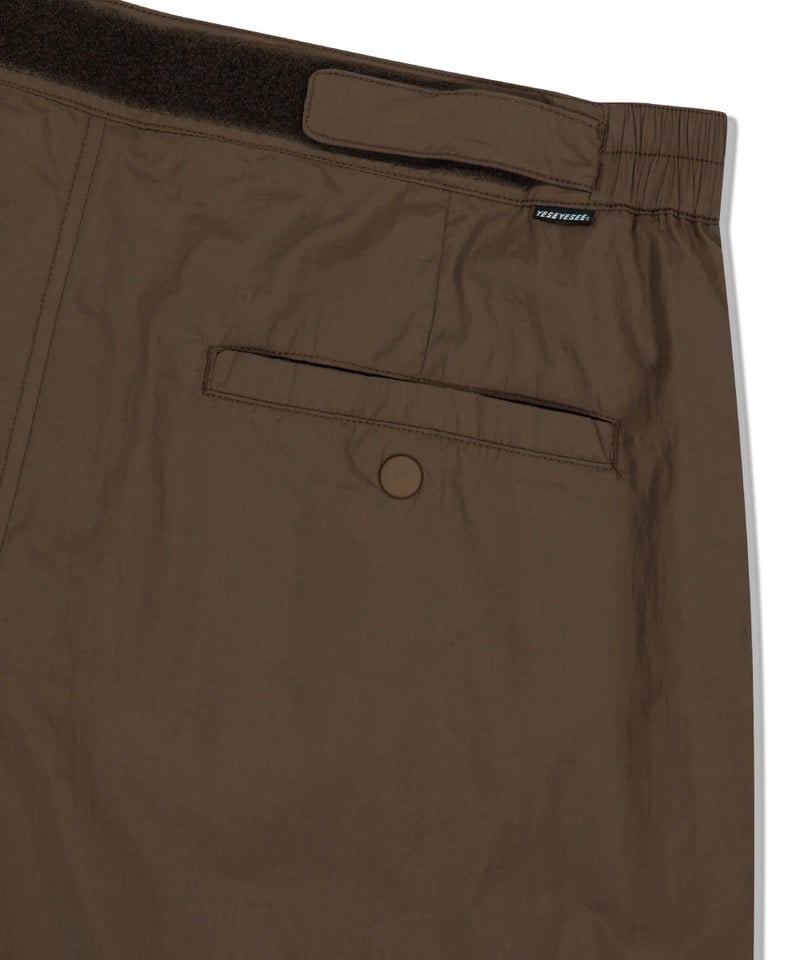 寬鬆尼龍短褲 Nylon Dash Shorts
