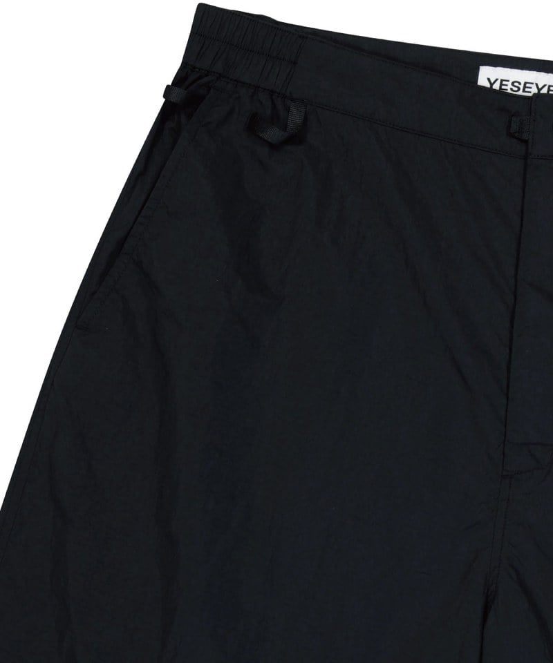 寬鬆尼龍短褲 Nylon Dash Shorts