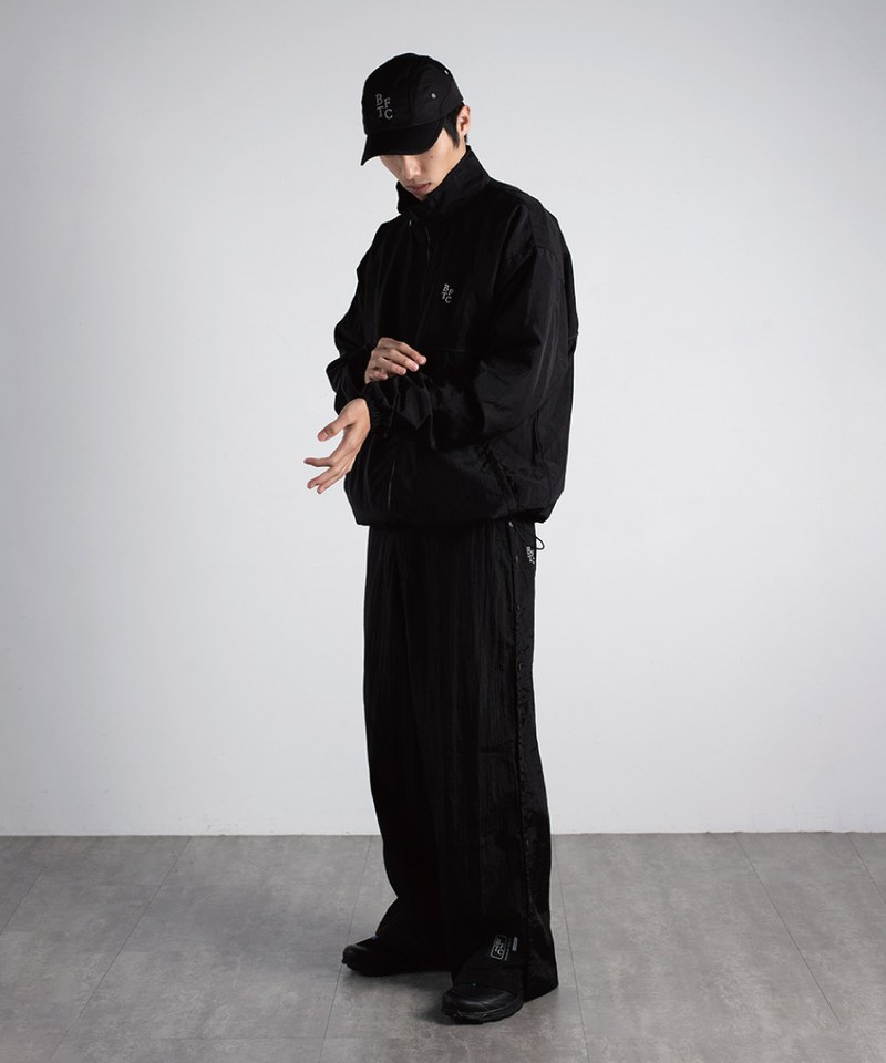 nozzle quiz X SENSE OF PLACE 聯名外套 BTFC Warm Up Jacket