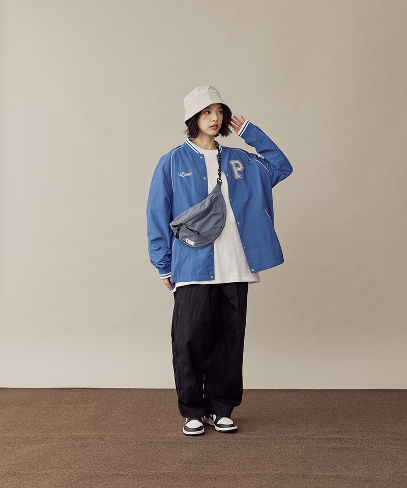 winner抗UV棒球外套