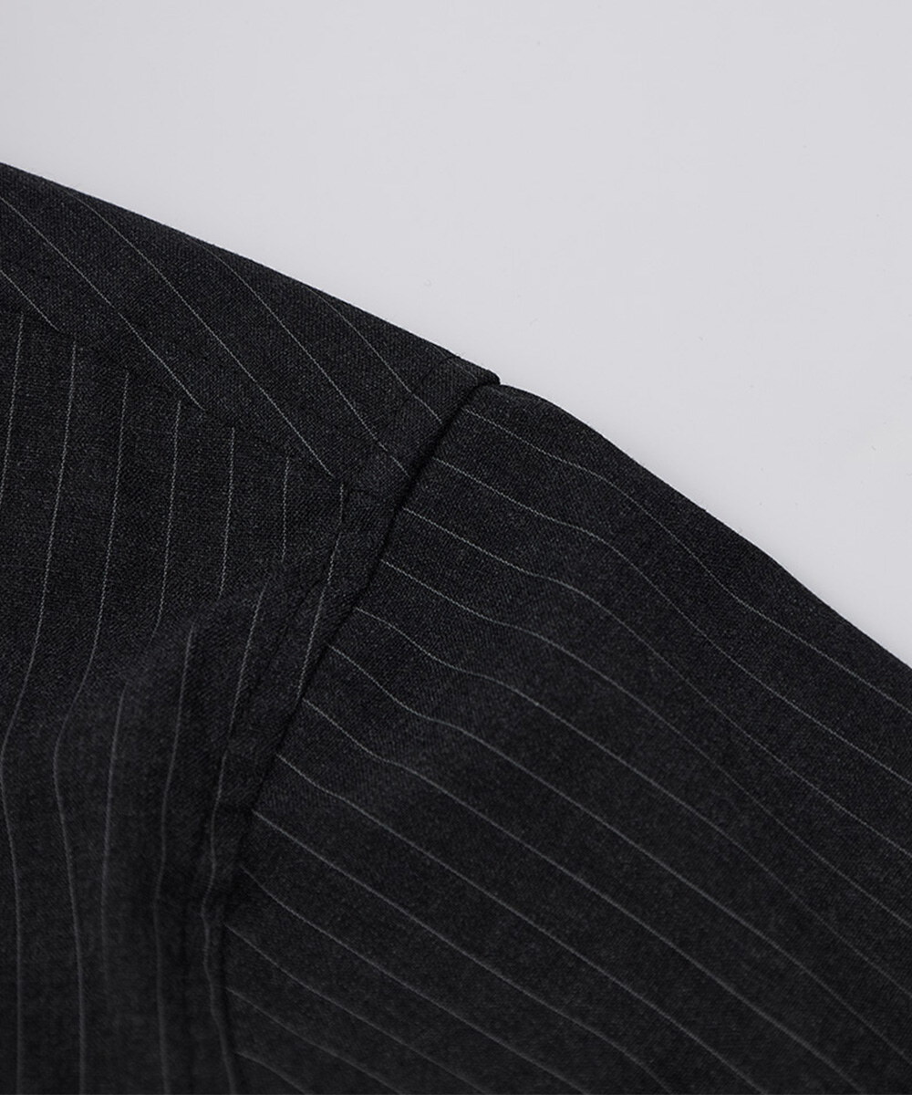 FUM圓領深灰條子恤衫