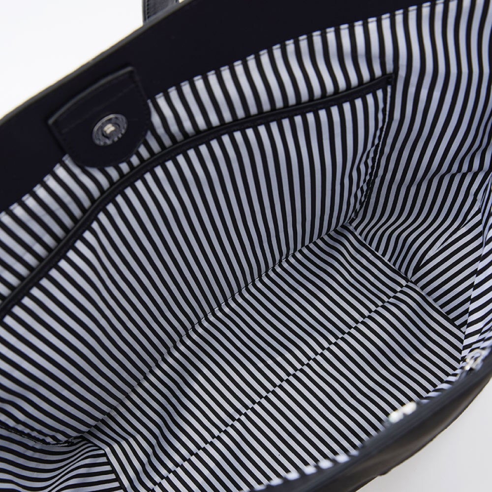  反絨麖皮手挽袋