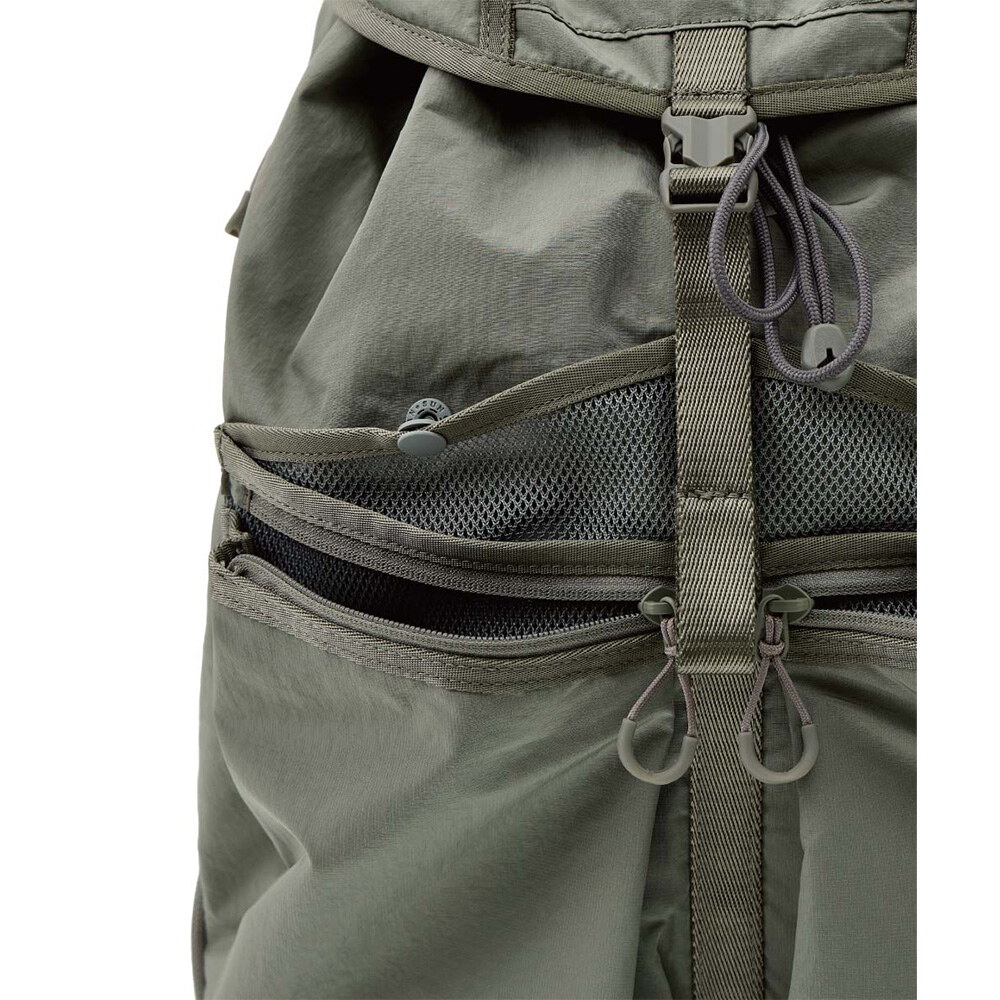 多口袋後背包 Focus Rucksack