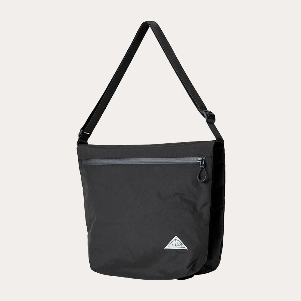 機能斜背包 DIM Cross Bag