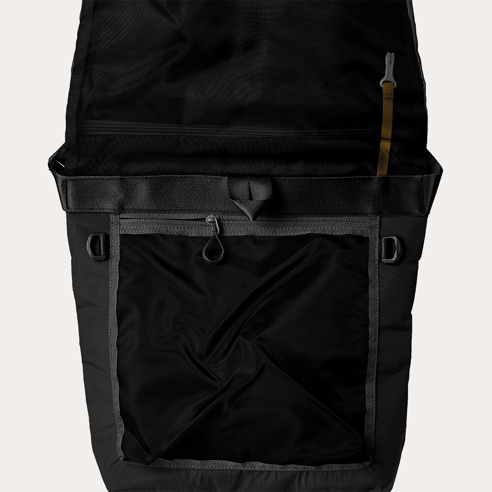 機能斜背包 DIM Cross Bag