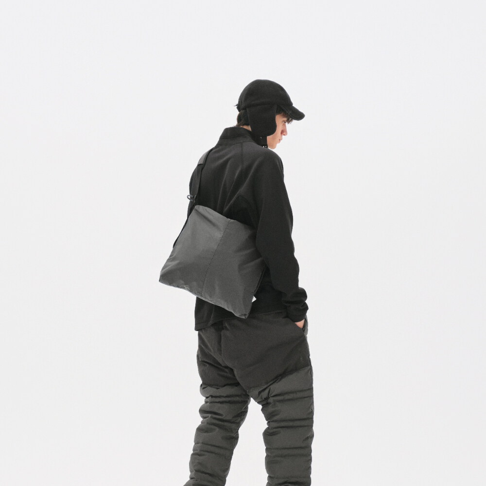 機能側背包 City Utility Shoulder Bag