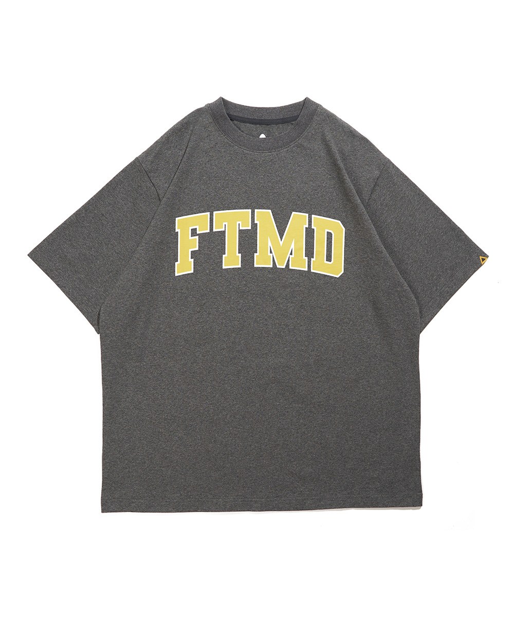 圖案短Tee College Tee