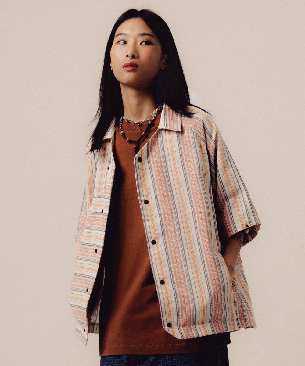開襟寬鬆襯衫 Textured Overshirt