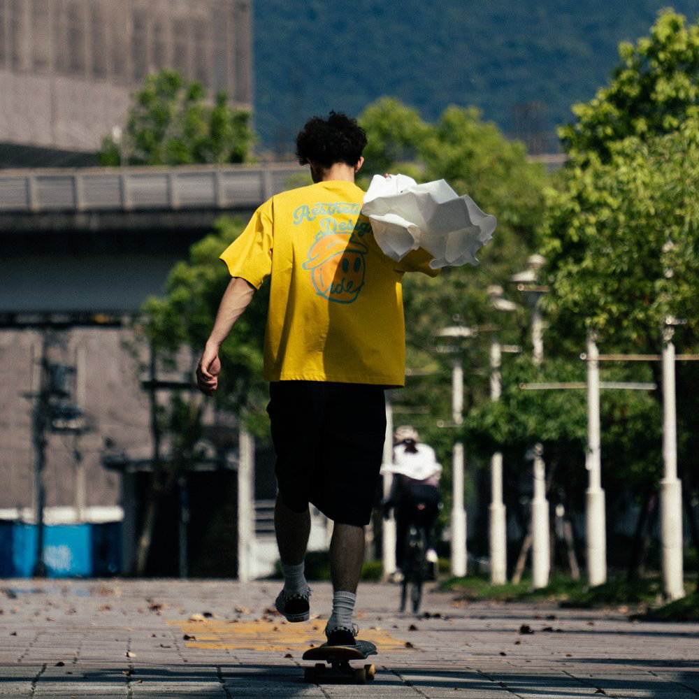 燈泡大頭Tee Bulboy Tee