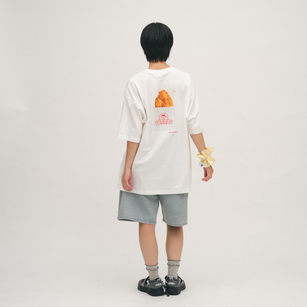 樸然煮小辣不切雞排TEE