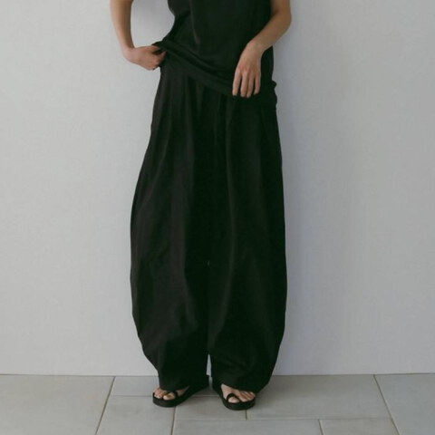 ANK1602-261 Volumetuck Cocoon Pants