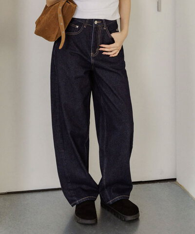 by BB-掰掰原色繭型牛仔褲