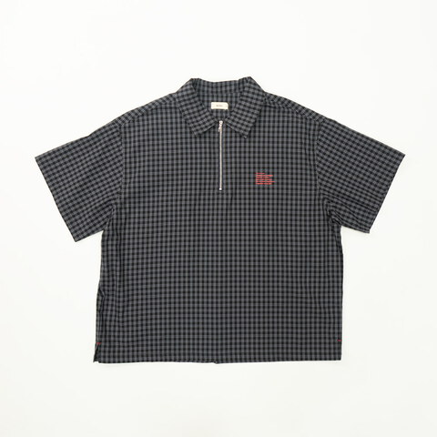 格紋polo衫