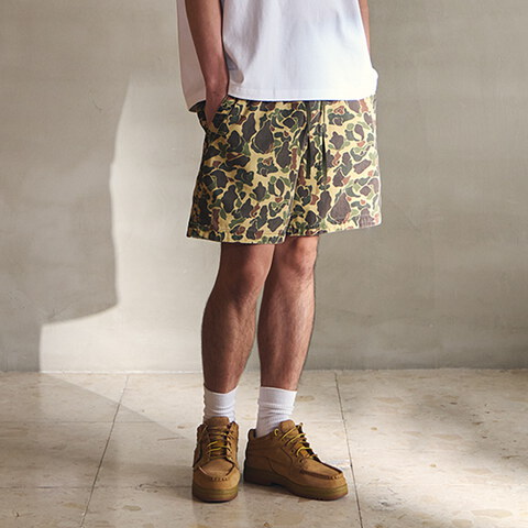 迷彩短褲 LOOSE-FIT CAMO SHORTS