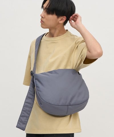 寬帶鋪棉中型半月包