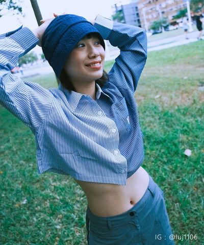 小P社長短版拼接條紋襯衫