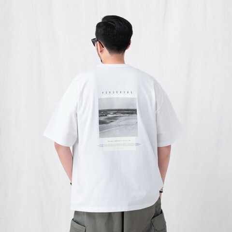 照片圖像T恤 MONOCHROME GRAPHIC PHOTO T-SHIRT