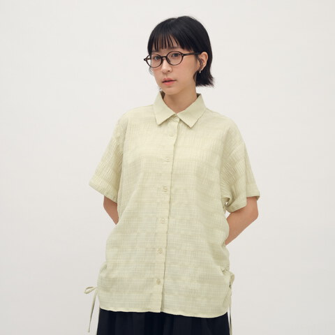 壓紋抽繩細節短袖襯衫