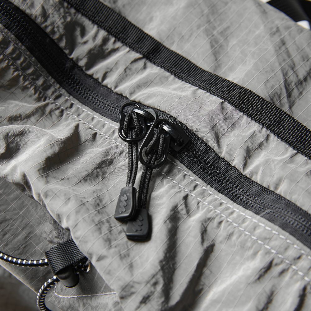 彈力繩後背包 BUNGEE BACKPACK