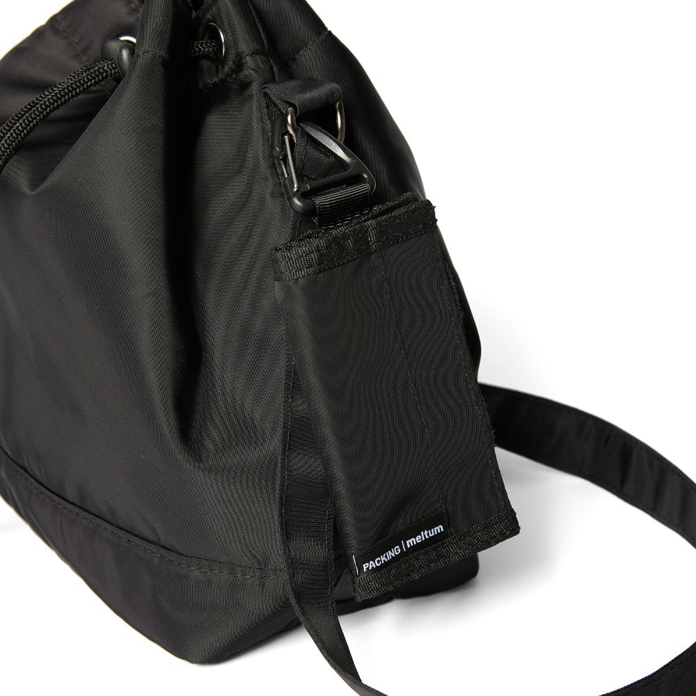 束口包 x PACKING COMPACT DRAWSTRING BAG