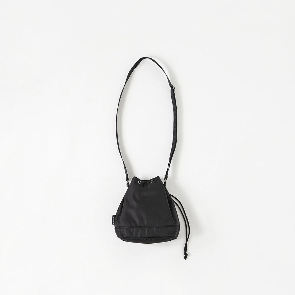 束口包 x PACKING COMPACT DRAWSTRING BAG